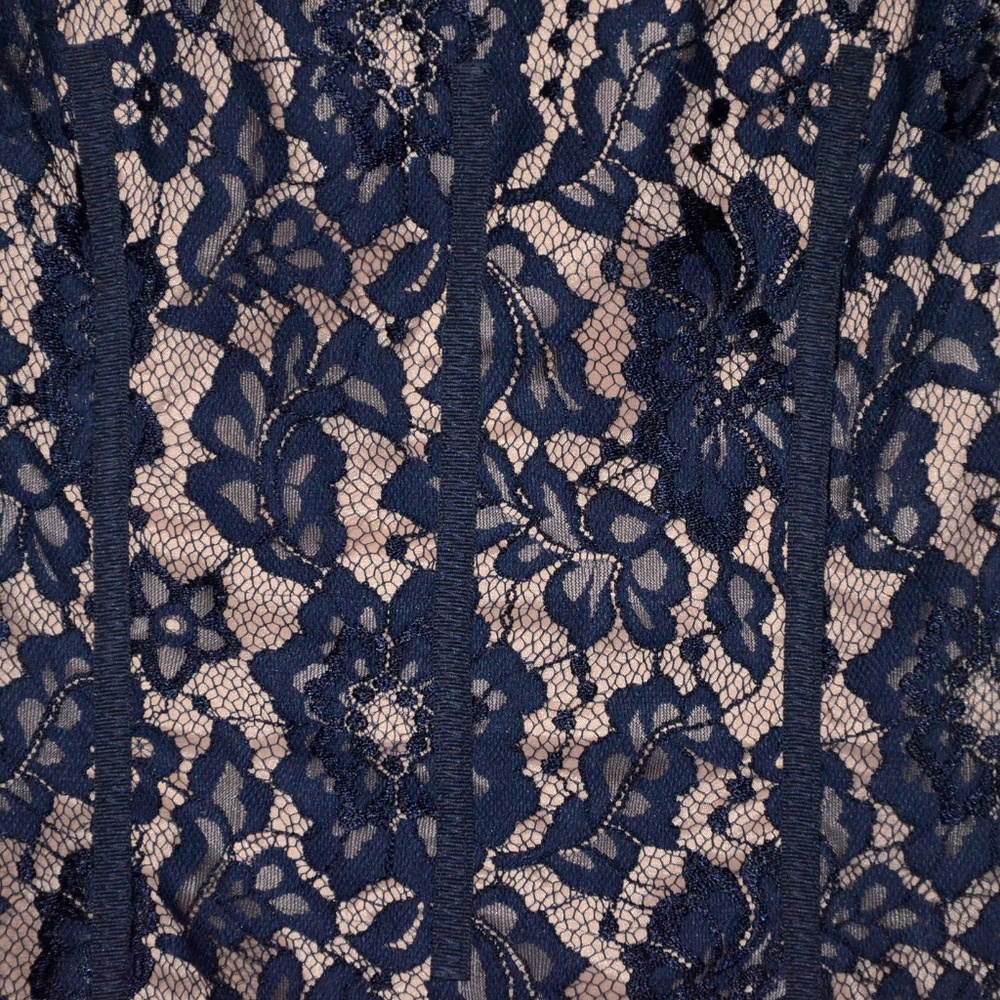 Monique Lhuillier NWT Navy Lace Sheath Dress 12 - Picture 8 of 11